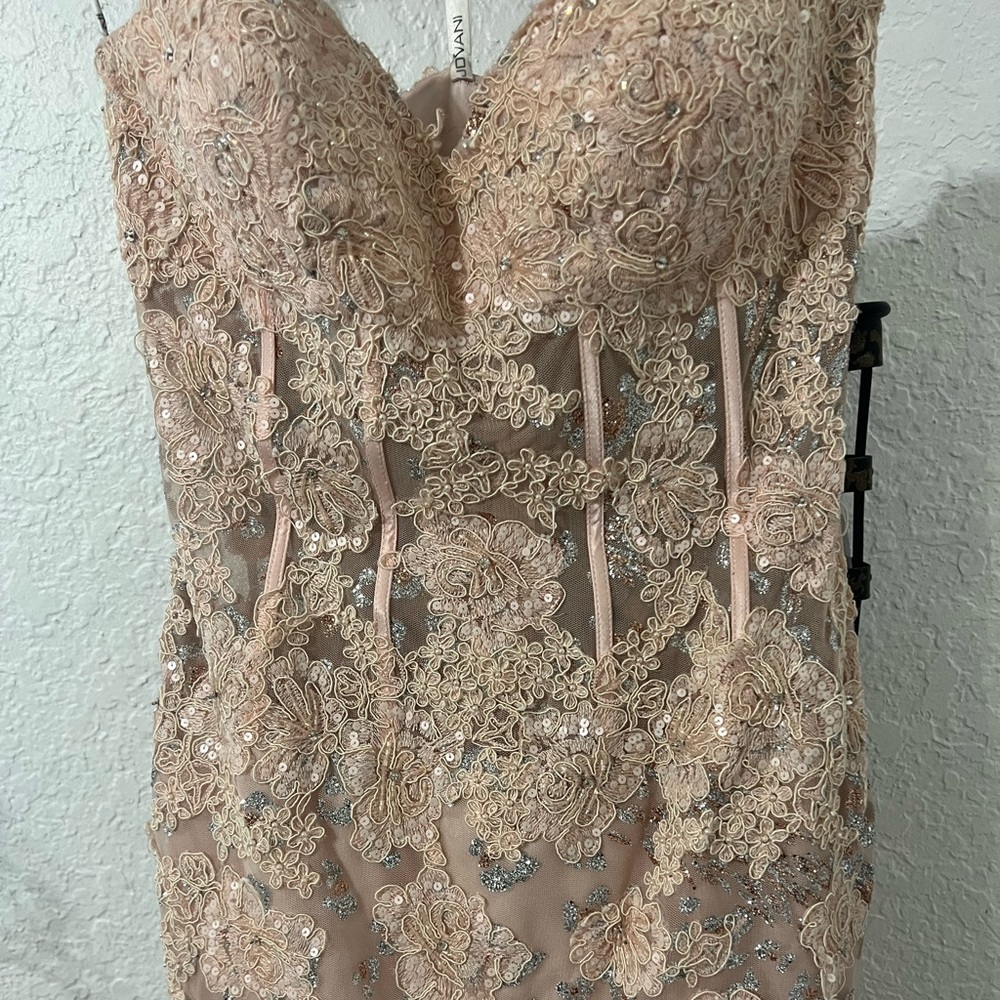 You won’t be disappointed this is a statement dress..